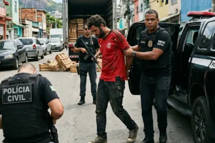 Líder do Comando Vermelho que coordenava roubo de cargas é preso