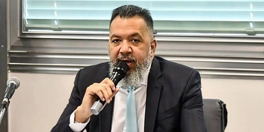 Moraes manda soltar ex-prefeito de Belford Roxo, após prisão com fuzil Moraes manda soltar ex-prefeito de Belford Roxo, após prisão com fuzil