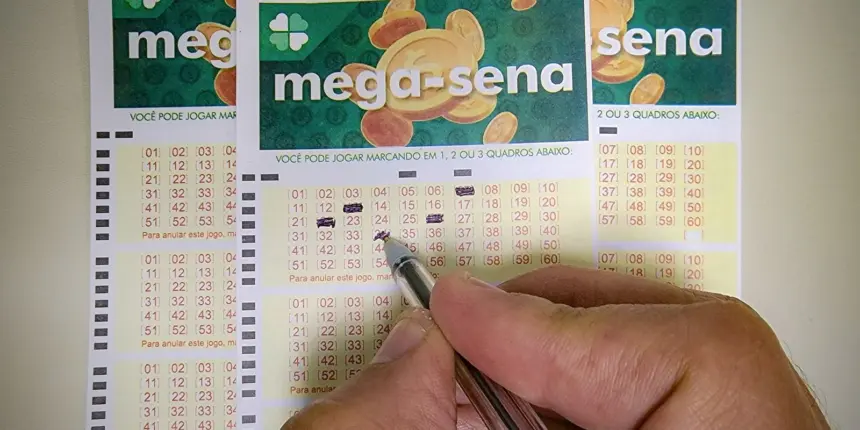 Mega-Sena acumula e próximo prêmio chega a R$ 42 milhões Mega-Sena acumula e próximo prêmio chega a R$ 42 milhões