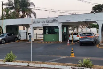 Moraes nega pedido para Javier Milei visitar Bolsonaro em casa