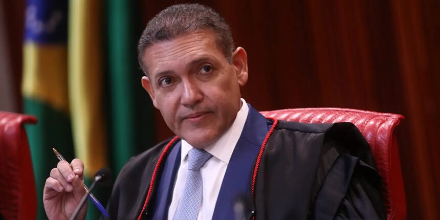 TSE terá outra reunião com embaixadores para explicar urna eletrônica TSE terá outra reunião com embaixadores para explicar urna eletrônica