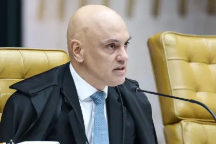 Moraes pede explicações após falhas na tornozeleira de Débora do Batom