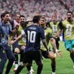 Argentina vence a Inglaterra de virada e enfrentará a Espanha na final da Copa do Mundo
