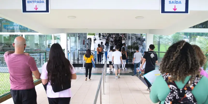 Inscrições para o Fies do segundo semestre começam na terça-feira Inscrições para o Fies do segundo semestre começam na terça-feira