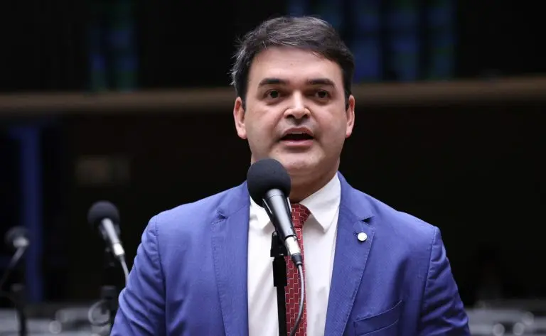 Projeto de Lei permite bloqueio imediato de bens em suspeita de fraude financeira Projeto de Lei permite bloqueio imediato de bens em suspeita de fraude financeira