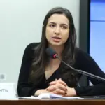 Projeto cria sistema para monitorar medidas protetivas e suspender porte de arma de agressor