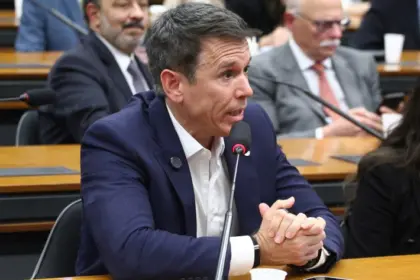Aprovado projeto que cria sanções para quem tentar interditar idosos de forma abusiva