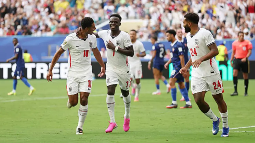 Inglaterra goleia a França por 6 a 4 e conquista o bronze da Copa do Mundo Inglaterra goleia a França por 6 a 4 e conquista o bronze da Copa do Mundo