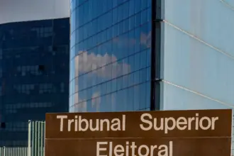 Eleições 2026: TSE assina acordo com big techs para combater desinformação