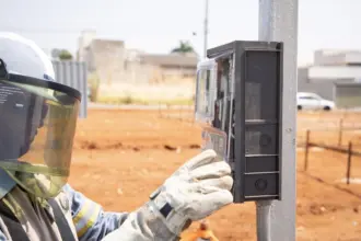 Agosto Vermelho: Equatorial Goiás reforça orientações para evitar acidentes com rede elétrica  