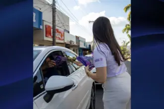 Blitz Agosto Lilás mobiliza população de Goianésia contra a violência às mulheres