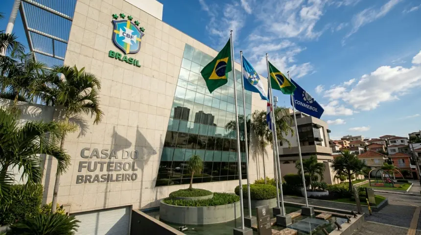 CBF implementa novas regras para aumentar tempo de bola rolando no futebol