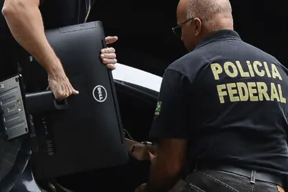 PF investiga senador Weverton Rocha por suspeita de desvios no INSS