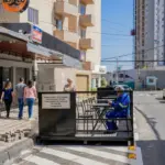 Anápolis inaugura primeiro parklet no bairro Jundiaí com foco em convivência urbana