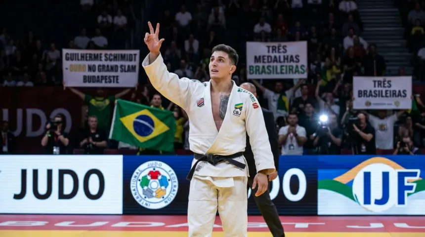 Guilherme Schimidt conquista ouro no Grand Slam de Budapeste e fecha pódio brasileiro Guilherme Schimidt conquista ouro no Grand Slam de Budapeste e fecha pódio brasileiro