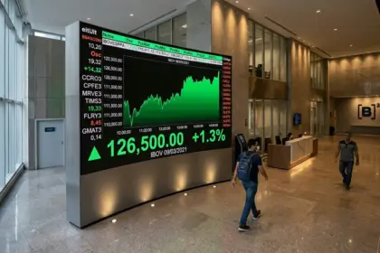 Ibovespa registra alta expressiva e alcança maior patamar em quatro meses