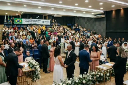 Mais de 100 casais oficializam união em casamento comunitário gratuito em Anápolis no dia 12