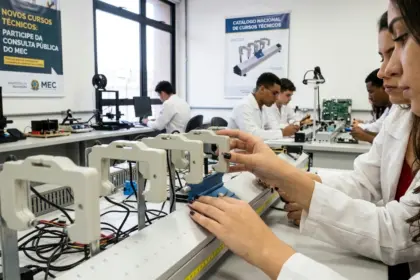 Prazo para participar da consulta pública sobre o novo catálogo de cursos técnicos encerra nesta quarta-feira